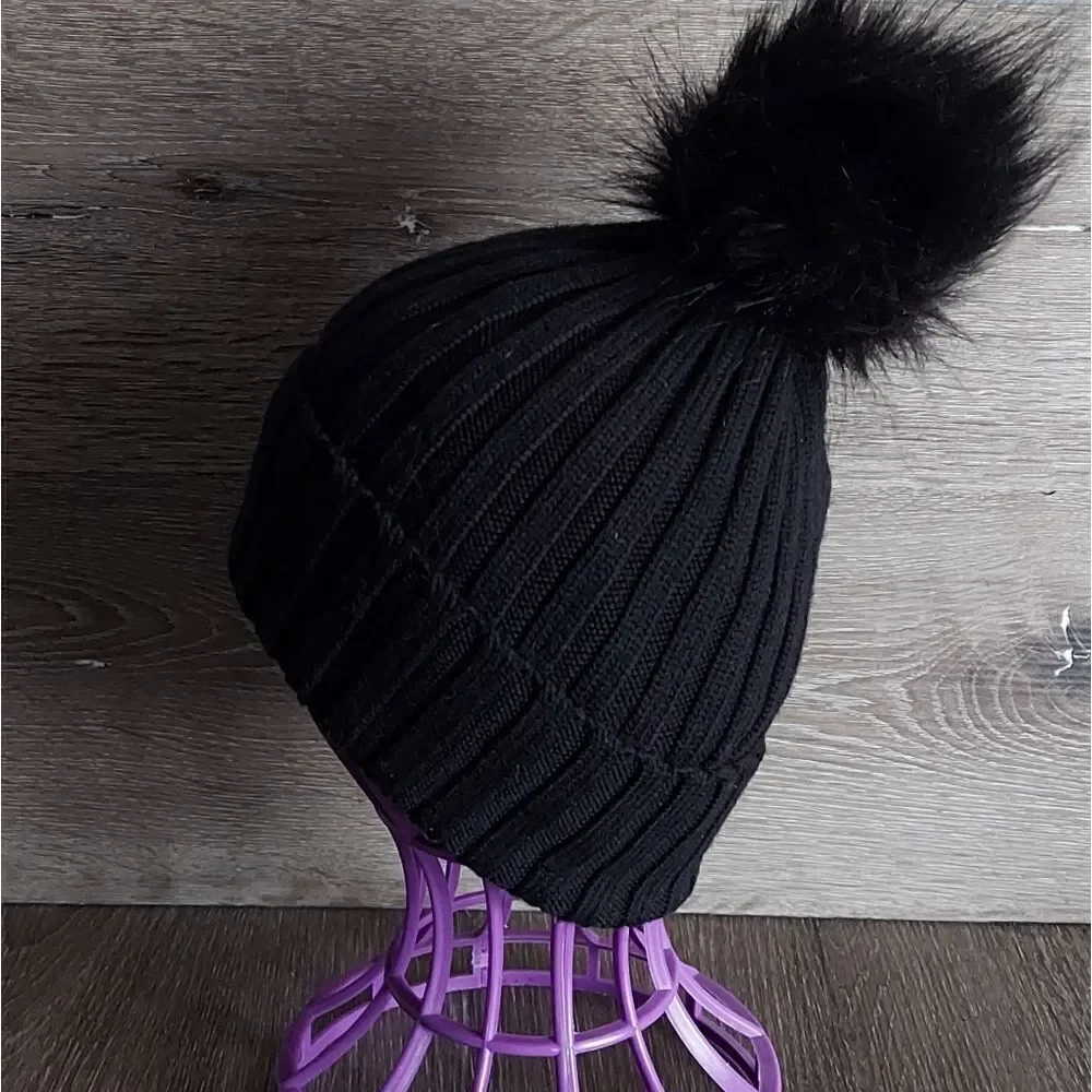 AlXILIARY Ribbed Knit Merino Wool Pom Pom Beanie - Black